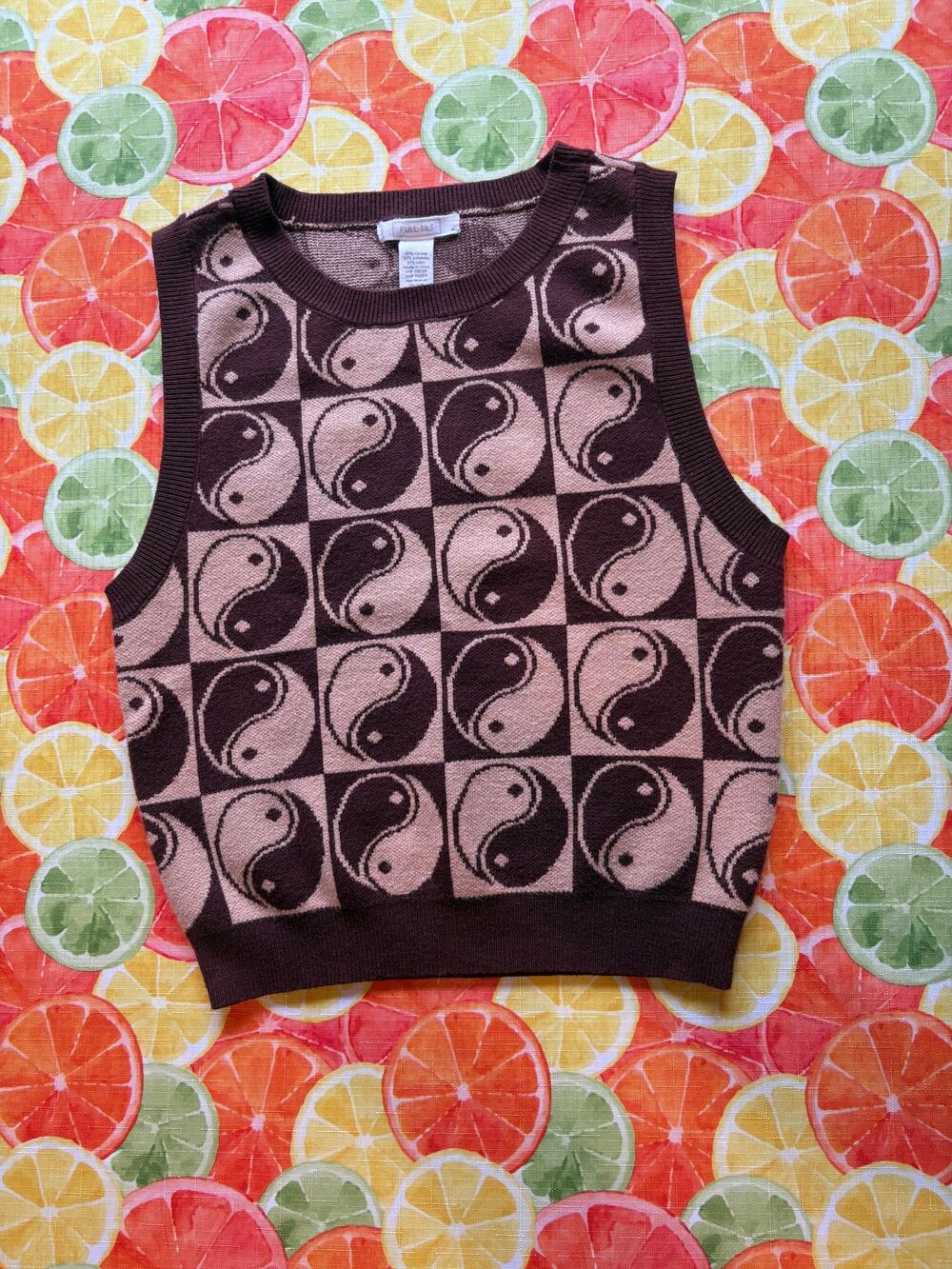Full Tilt Sweater Vest Size Medium